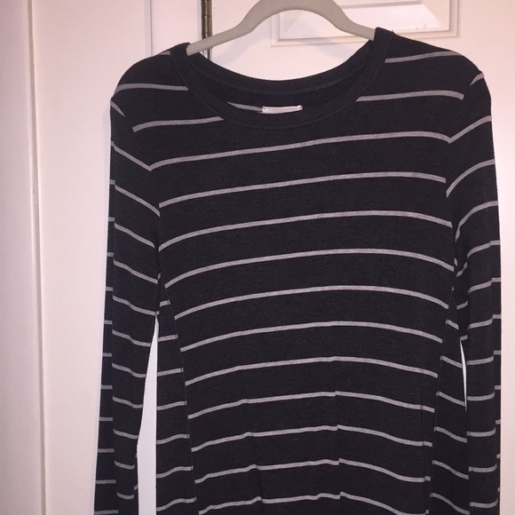 Dress. - Picture 3 of 3